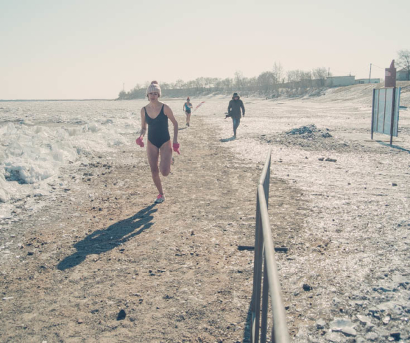 В Благовещенске «моржи» борются за звание «Железного человека»