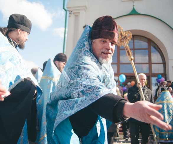 Амурчане совершили крестный ход в честь Албазинской иконы