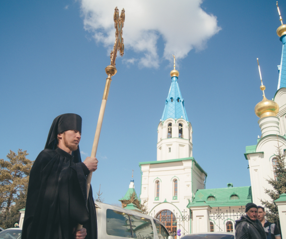 Амурчане совершили крестный ход в честь Албазинской иконы