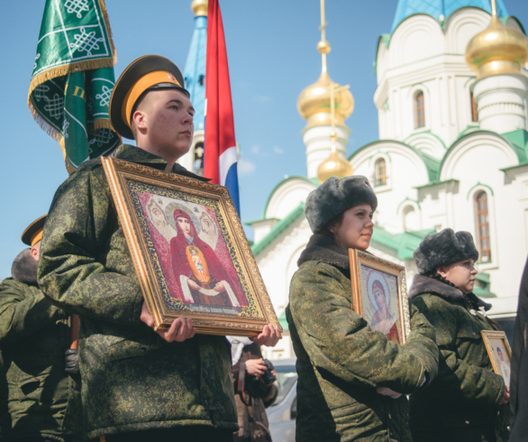 Амурчане совершили крестный ход в честь Албазинской иконы