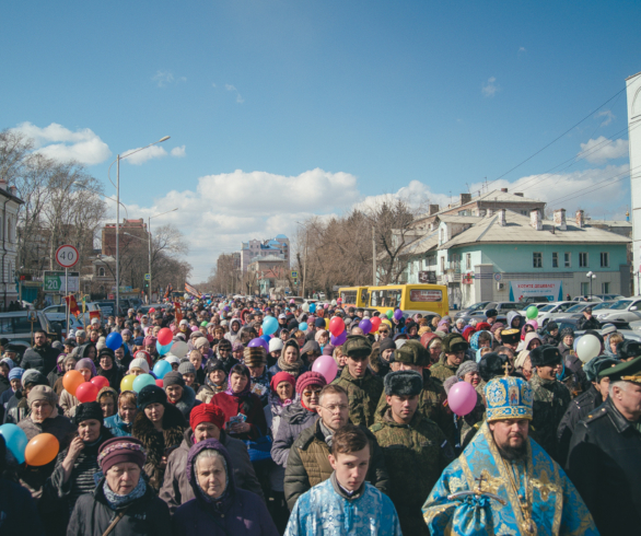 Амурчане совершили крестный ход в честь Албазинской иконы