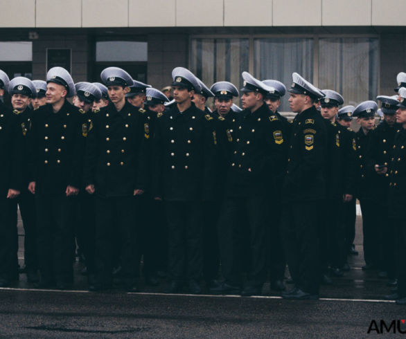 В Благовещенске под дождем прорепетировали парад Победы