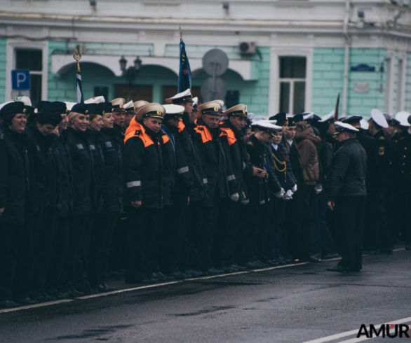 В Благовещенске под дождем прорепетировали парад Победы