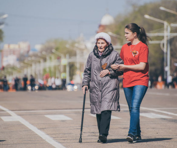 Две тысячи человек прошли торжественным маршем в Благовещенске