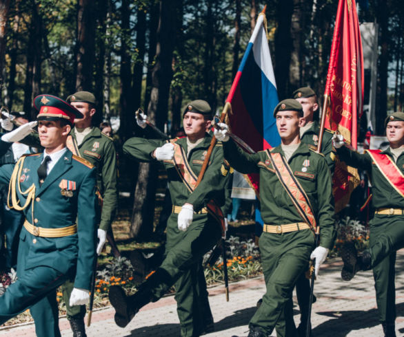 В Моховой пади военных поздравили с Днем танкиста