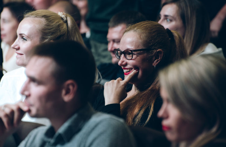 Культовые резиденты Comedy Club Галустян и Ревва общались и танцевали с благовещенцами