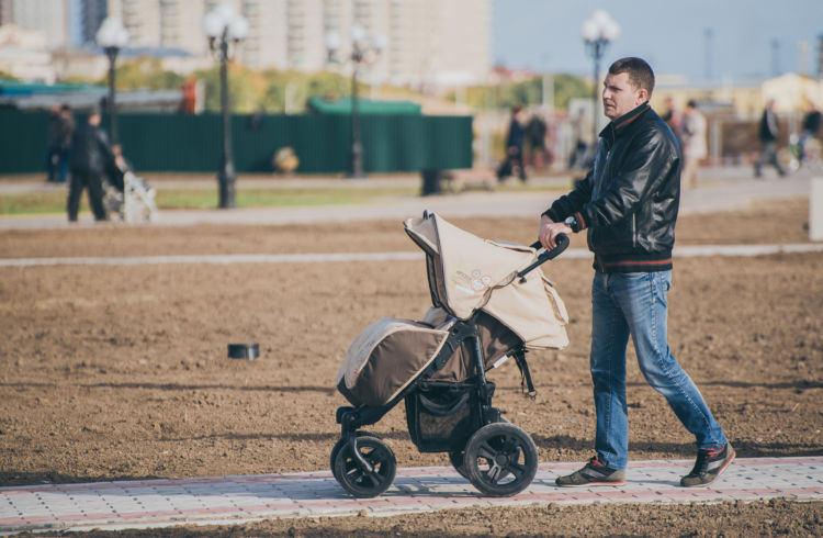 В Благовещенске открыли новый участок набережной с огромной детской площадкой