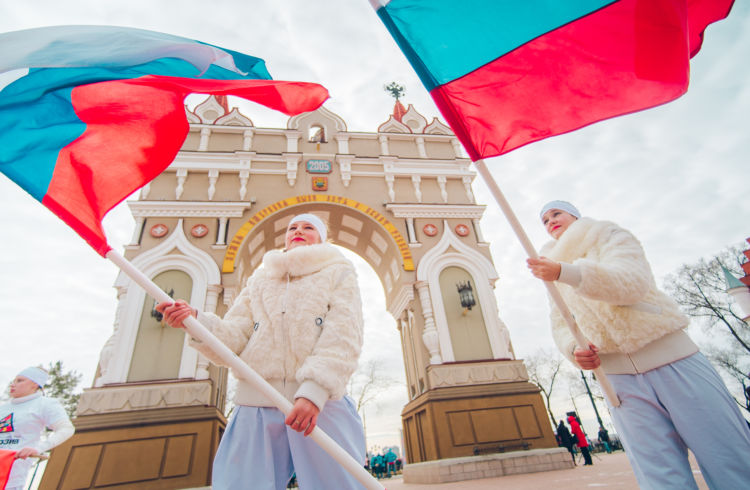 Многонациональный танцевальный флешмоб прошел в Благовещенске