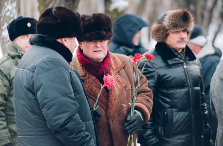 В Благовещенске почтили память воинов, погибших на Северном Кавказе