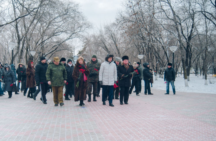 В Благовещенске почтили память воинов, погибших на Северном Кавказе