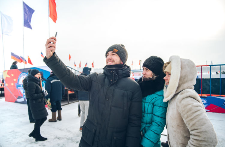 Международный хоккейный матч закончился победой россиян